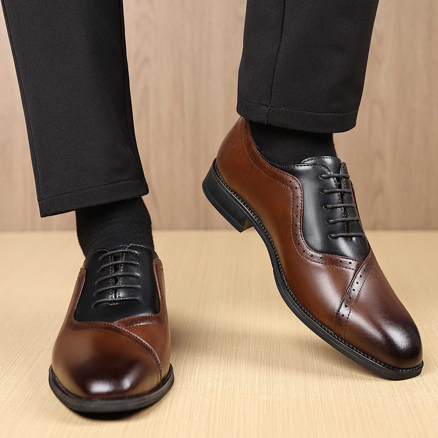 Business Shoes Men's Dress Leather Tinted Square-Toed Lace-Up Leather Shoes Plus-Size Men's Wedding Leather Shoes H260915