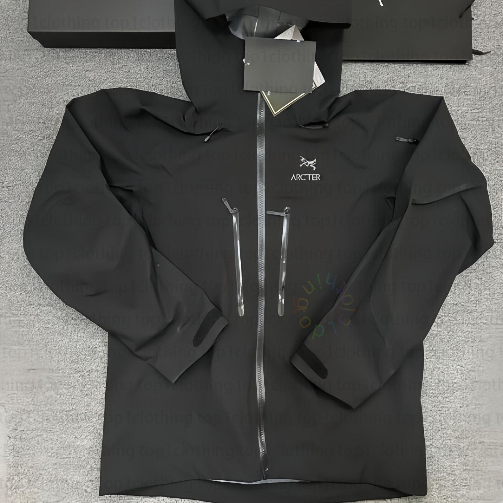 Arcteryxismlyity Jackets Mens Designer Lightweight Hood Windbreaker Hard Shell Waterproof Outdoor Sports Versatile Travel Hiking Climb Arcs Arct Jac