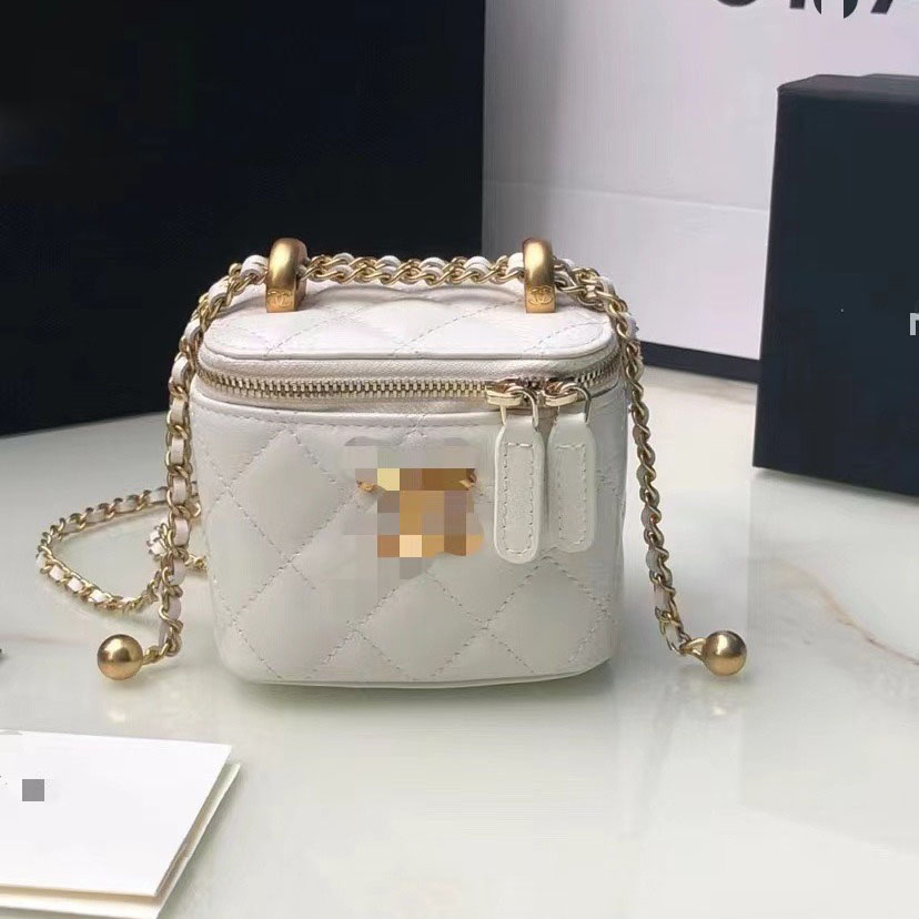 CC Brand Cases Makeup bag Designer Micro Vanity Bag Mini Cosmetic Bag Crossbody Shoulder Designer Tiny Cosmetic Nano Make Up Bags luxury Purse Walle