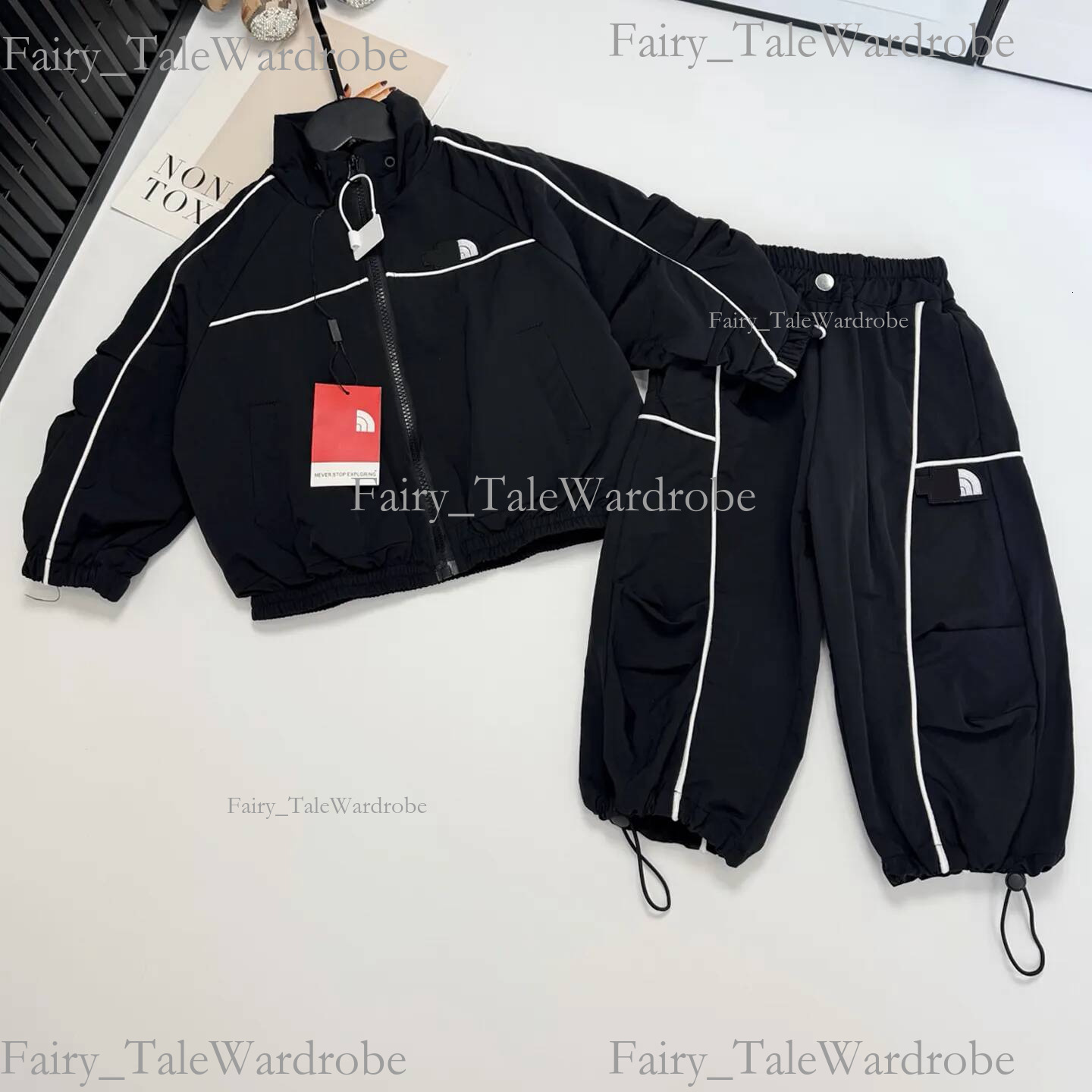 Designer Kids Boy Tracksuit Toddler 2 Piece Outfit Windproof Jacket Sweatpants Set Children Windbreaker Clothes Size 90CM 150CM