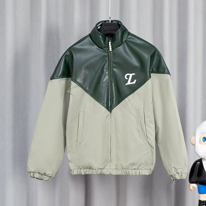 2026Designer's new stylish men's leather jacket, perfect for fall and winter wear. High-quality leather jacket with letter print and men&#