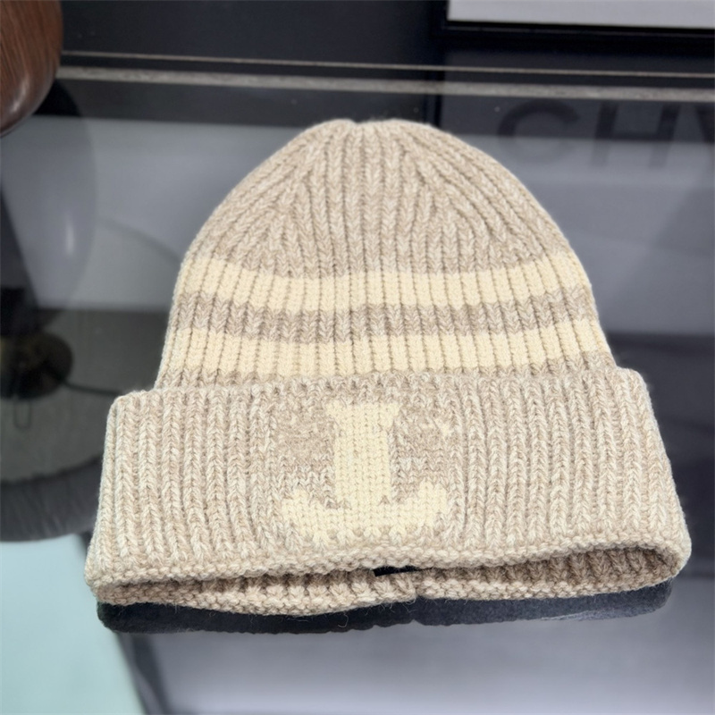 Unisex Letter Jacquard Thickened Warm Winter Beanie Solid Color Knit Hat for Skiing and Outdoor Activities 66