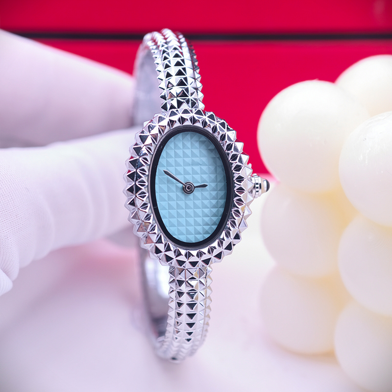 Luxury Cartiierness Women Oval Bangle Quartz Watch Pyramid Stud Texture Gold Plated Alloy Bracelet Wristwatch Vintage Jewelry Watch For Party Gift