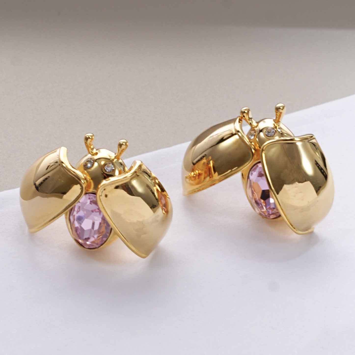 Luxury quality charm pink crystal beads in 18k gold plated have stamp simple style box stud earring brooch bee shape PS6263C