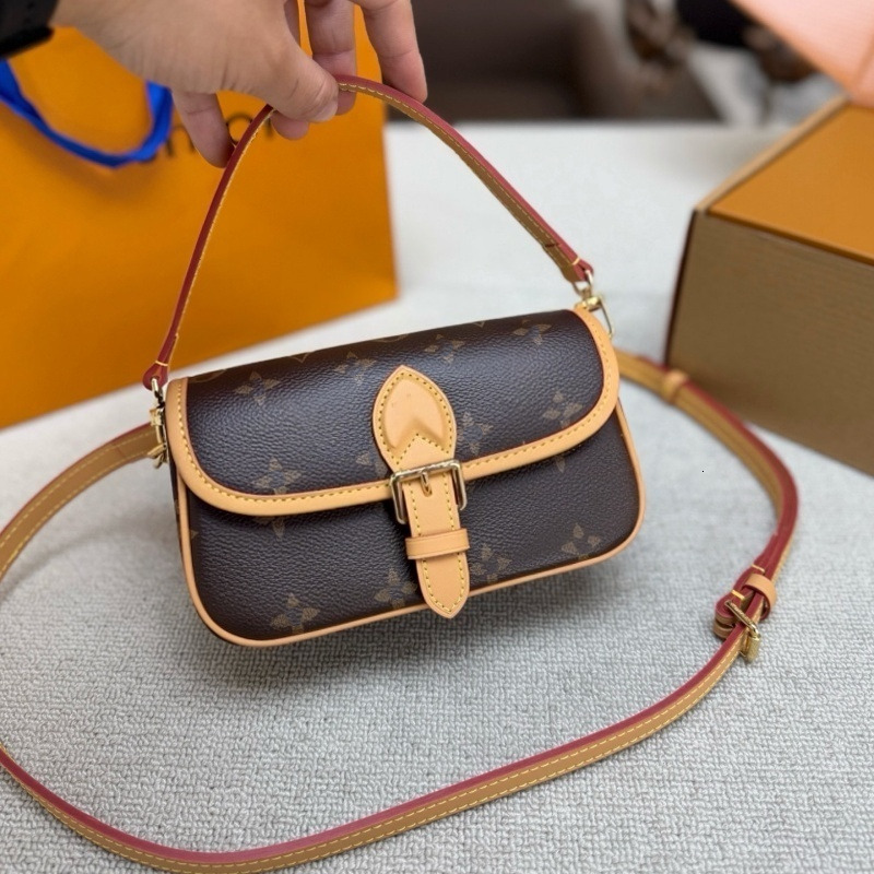 Designer New Lady Shoulder Bag Nano Diane Luxury Handbag with Classic Floral Design Crossbody Bag by Designer High quality Leather Premium Women