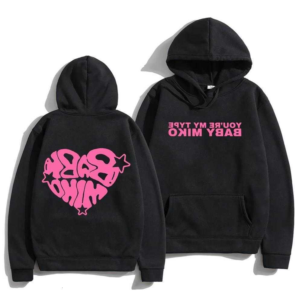 street style pink heart Y2K graffitipatternletterprintpulloverhoodedsweater for mensuitable for autumn and winter material D260915