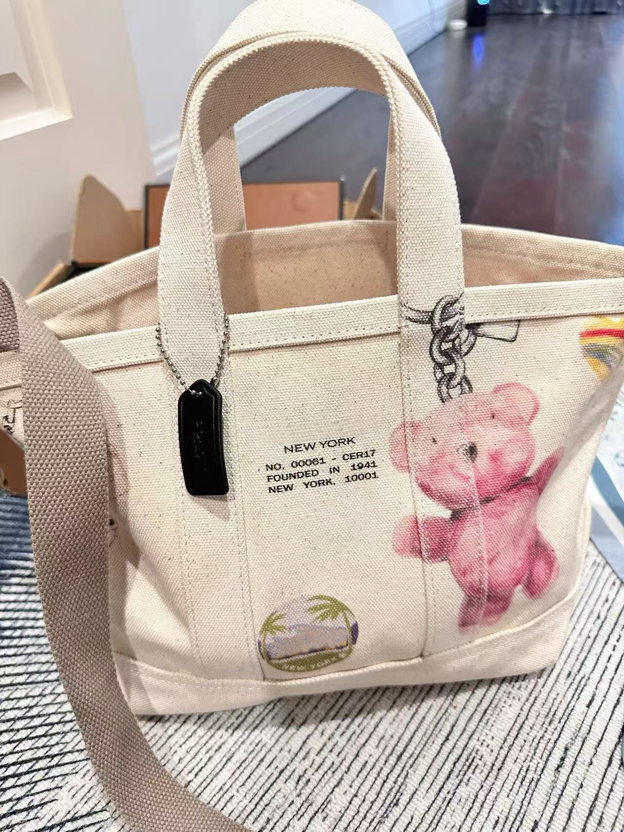 Designer Tote Bag Luxury Shoulder Handbag Women Clutch Handbags Canvas Totes with Little Bear Printed Handbag Lady Daily Shopping Bag High Quality B