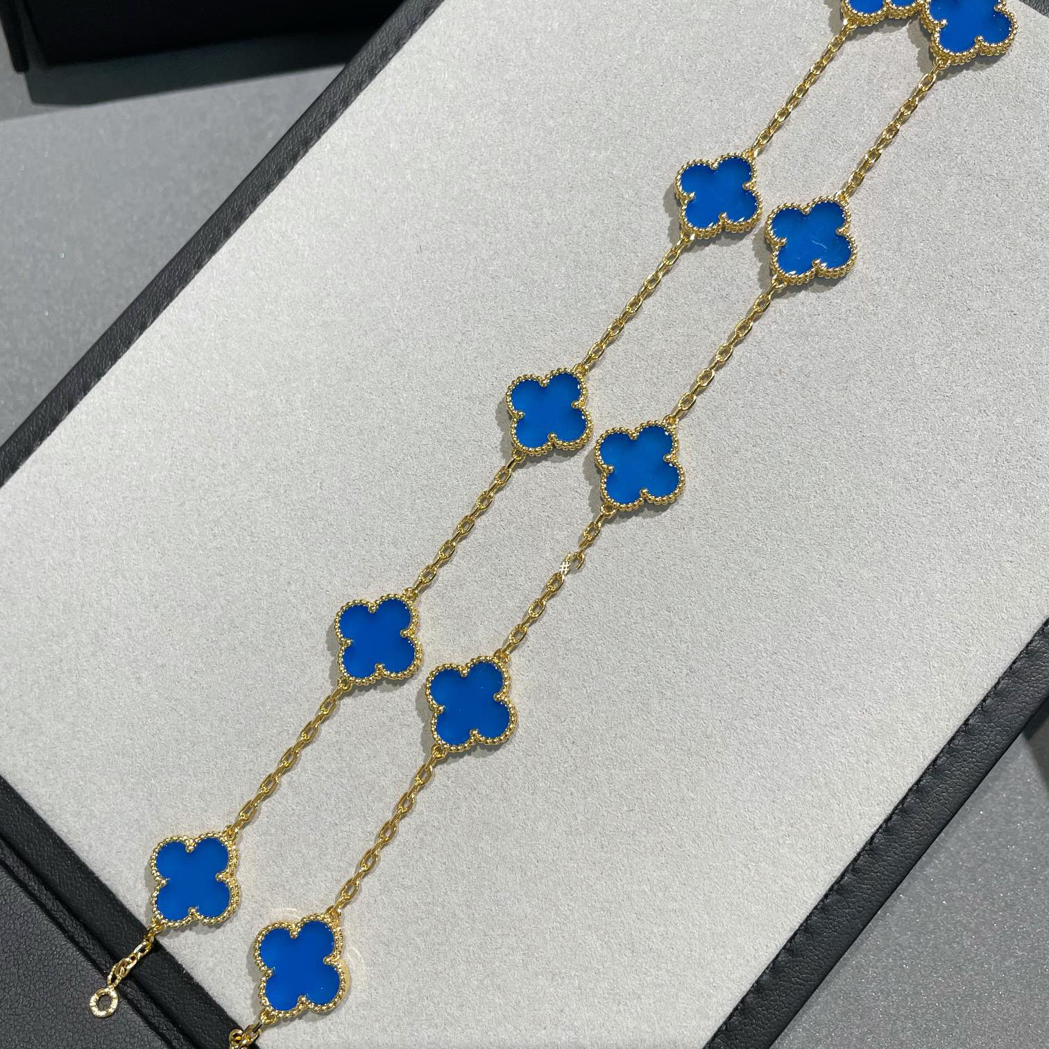 Luxury Bright Blue Four Leaf Clover Necklace, Vintage Gold Edge Clover Pendant Chain, Delicate Women Statement Necklace With Gift Box