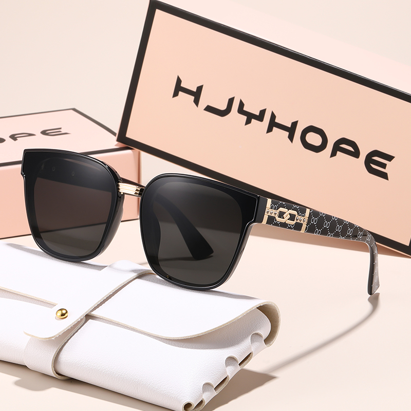 HJYHOPE Fashion Square Sunglasses Women Men Gradient Luxury Brand Sun Leisure Commute Male Female Glasses UV400 J260916