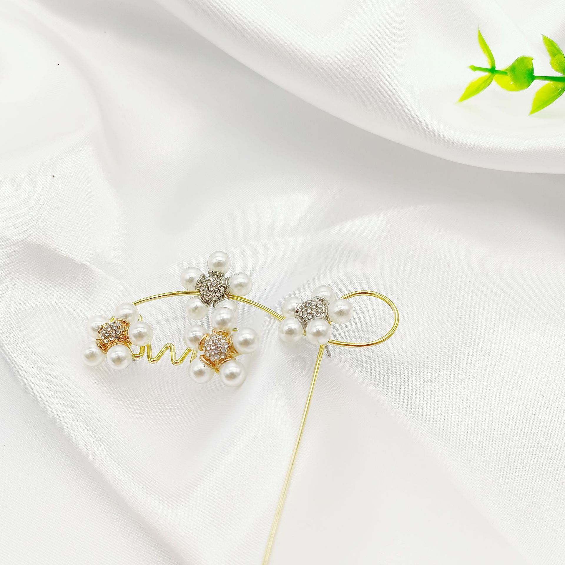 925 silver needle pearl flower earrings, unique stylish design for women, 2023 new collection, featuring a delicate and elegant aesthetic