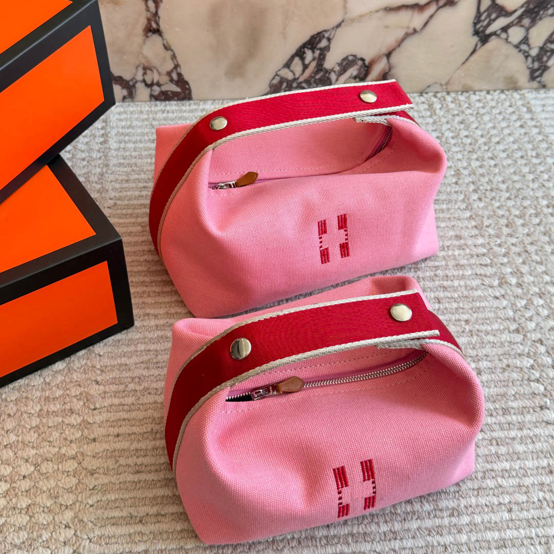Designer Cosmetic Bags Women's high quality mini Canvas Letter Embroidered Toiletry Organizer Zipper Pouch With Snap Handle For Travel Daily