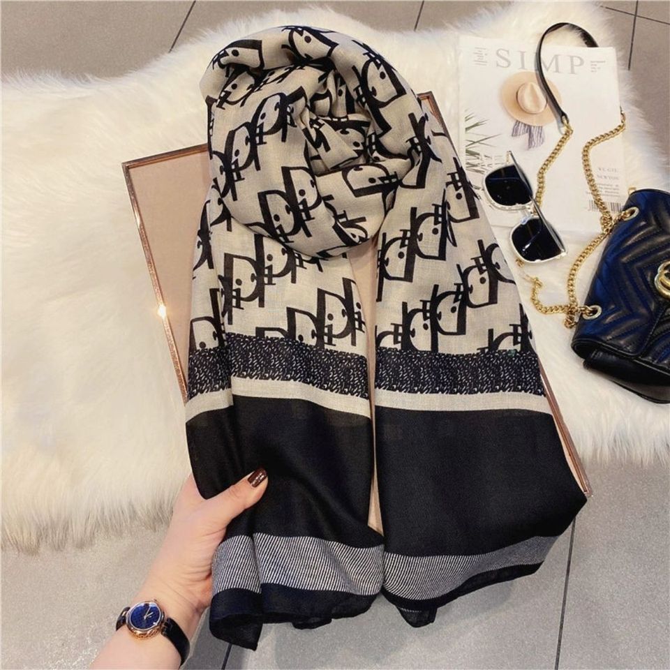 2026 New Fashion Autumn and Winter Women Scarf Letter Silk Scarves Female Shawl Foulard Ladies Wrap Bandanna Muffler Pareo 26Y0916