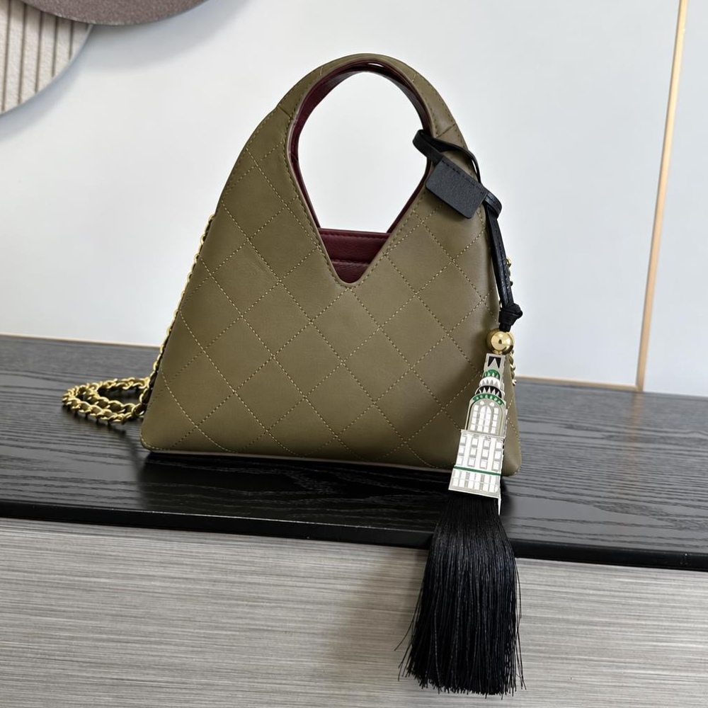 Inverted Triangle Hobo Bag Refined Quilted Leather Top Handle Chain Shoulder Handbag for Daily Outings Top-Tier Designer New Arrival