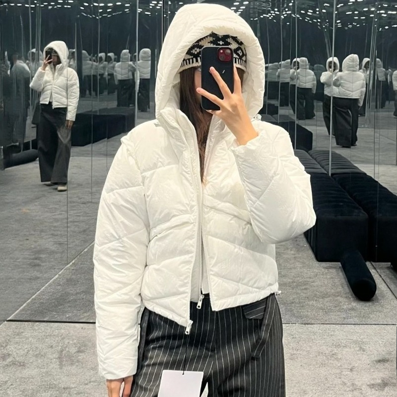 Designer Down Coats Jackets Outdoor Two-piece Turtleneck Hooded Womens Warm False Double-layer Short Padded Coat Full-zip Drawstring Cotton Puffer J