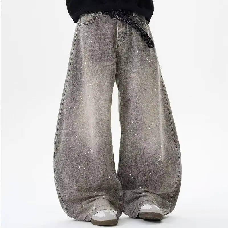 Spring and Autumn Retro Washed Vintage Grey Splash Ink Curved Knife Jeans for Men and Women Trendy American Street Loose P 260916