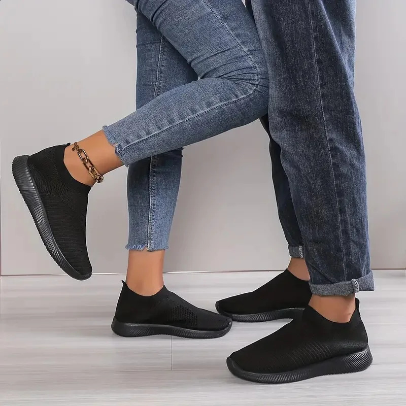 Women's Shoes Lightweight Breathable Mesh SlipOn Sneakers Black White Sport Running for Casual Party Fashion Ladies 260916