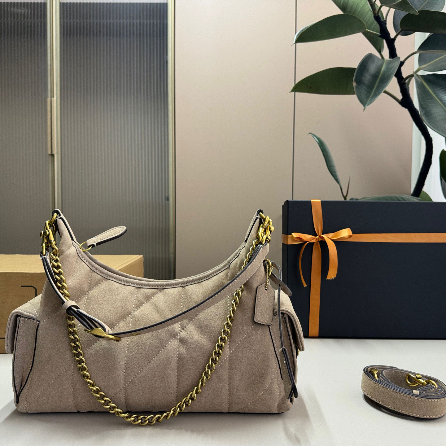 Women Vintage Brown Suede Quilted Hobo Underarm Bag Soft Suede Biker Handbag With Detachable Strap Multi Way Shoulder Crossbody Bag
