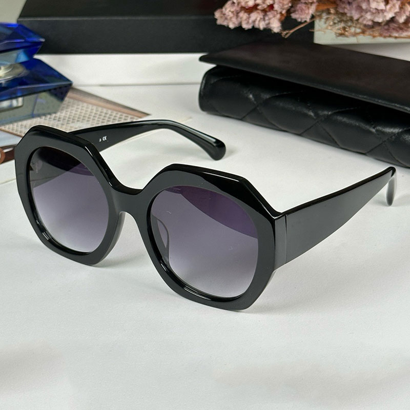 Mens Oval Sunglasses Polygonal Frame Gradient Grey Lens Black Acetate Fiber Frame Widening Legs 9080 Daily Wear Casual Comes with Packaging Box