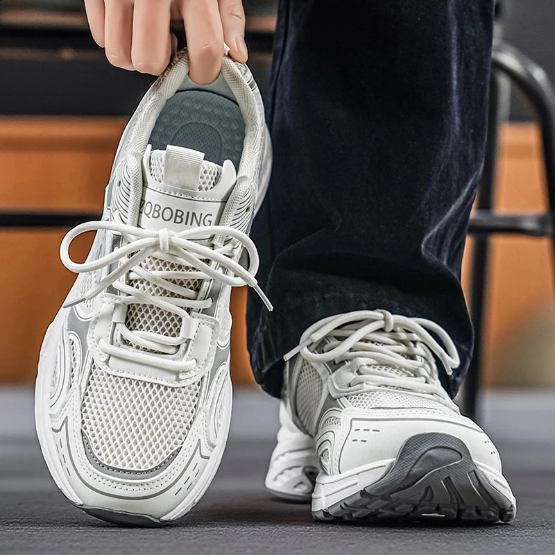 2026 SpringSummer Selling Couple Shoes Large Size 3545 Mens and Womens Holiday Gift ThickSoled Fashion Casual with Sneakers 260917
