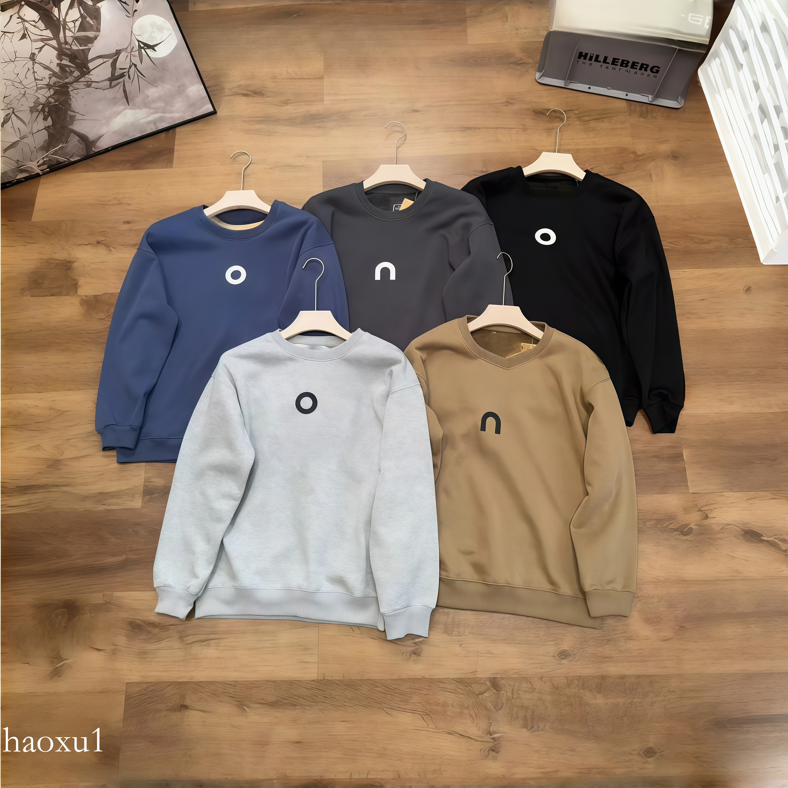 Men's Designer on e hoodie commuting sports style On sports style Soft skin friendly round neck looped loose casual long sleeved hoodie