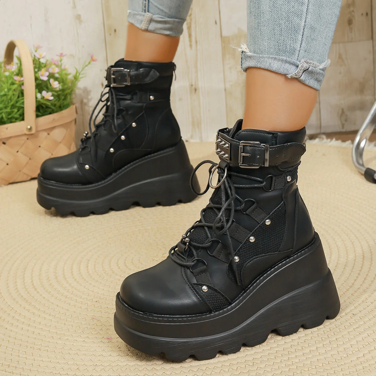 Womens Gothic Cosplay Wedge Thicksoled Short Combat Boots Fashionable Punk Style Buckle Winter Outdoor Shoes 260917