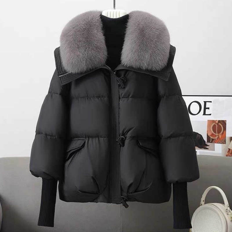 Women Puffer Short Coat Large Faux Fur Turn Down Collar Zip And Toggle Button Closure Long Sleeve Knitted Cuff Design Flap Pocket Loose Fit Winte