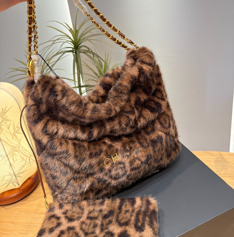 Designer Bags Women Leopard Print Fur Hobo Shoulder Bag Large Capacity Underarm Purse Ladies Winter Casual Handbag With Matching Small Pouch