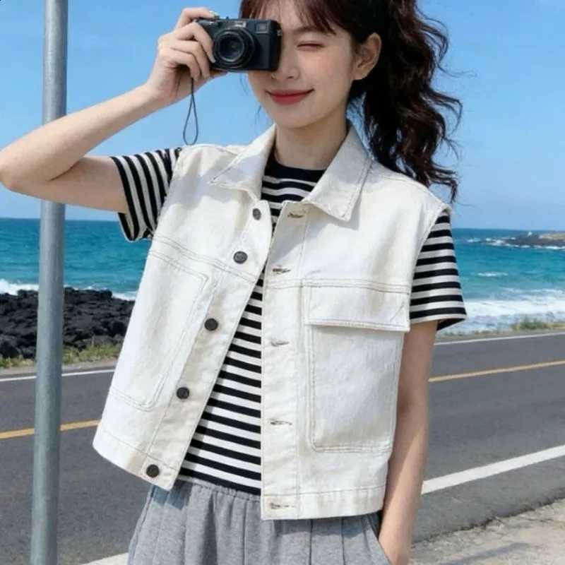 Cool Big Pocket White Sweet Denim Vests New Spring Summer Retro 2026 Loose Versatile Design Sleeveless Vest Women Jeans VestsW260915