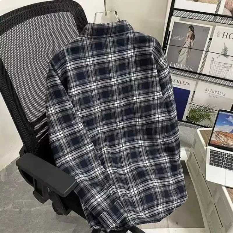 Thickened Men's Fleece Shirt Winter Long Sleeve Warm Shirts Black White Plaid Casual Button with Pocket All Matching Tops CoatsW260915