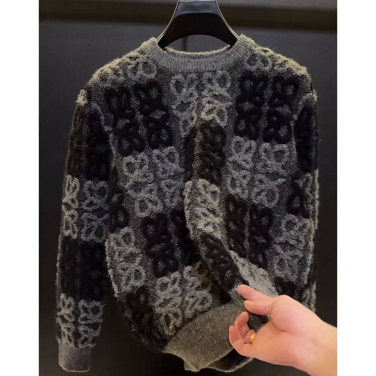 2026 New Autumn Winter Men's Fashionable, Comfortable, Simple Sweater, Versatile And Trendy With A High-End Feel
