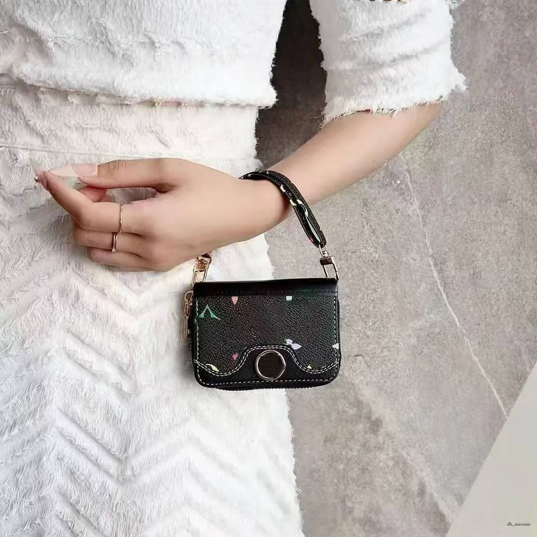 Designer's letter V small fragrance card foreskin leather mini bag charm zipper coin purse decoration wallet keychain pendant
