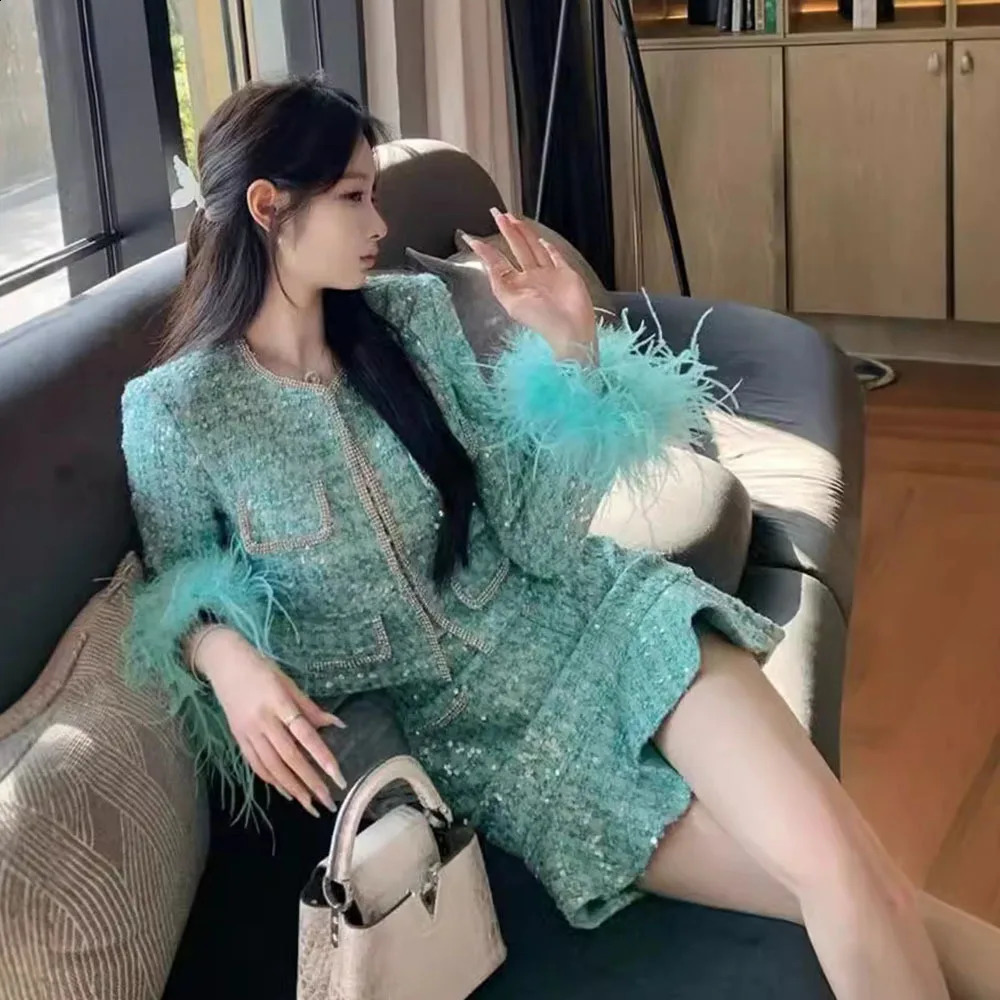 Fashion Fall Winter Skirt Suits Women Multi Pocket Diamonds Jacket Tassel Pockets Sequins Tweed Ruffles Mini Skirt Two Piece Set 260916