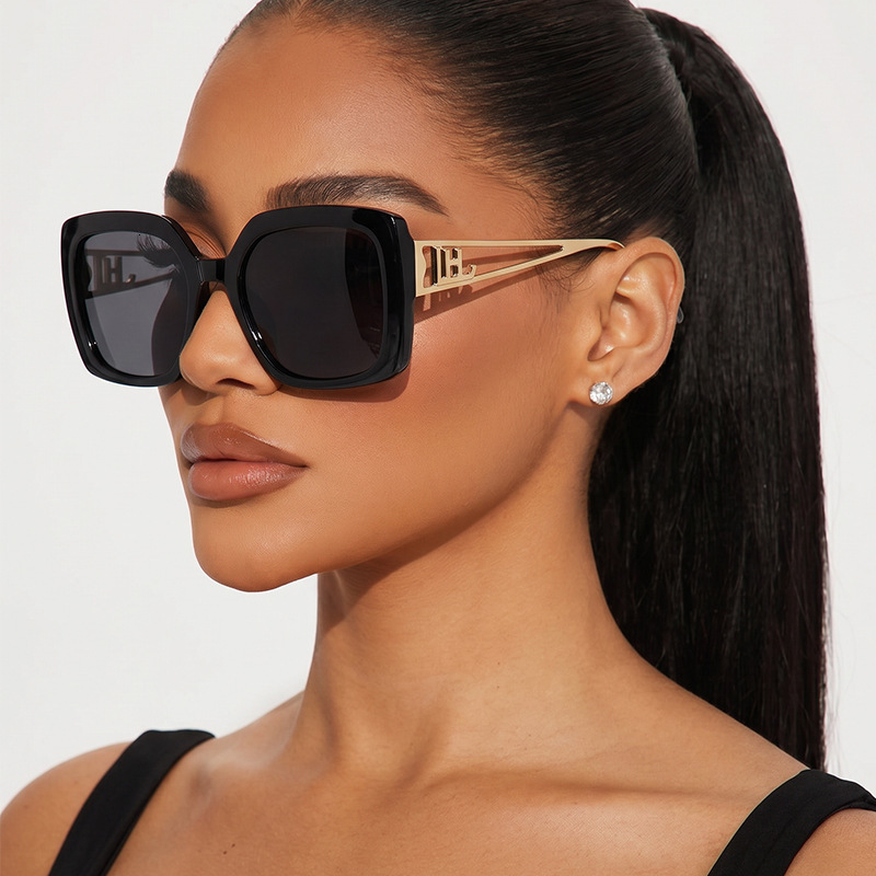 2026 New European and American Style Women's Sunglasses, Large Frame, Slimming Effect Big Faces, Elegant Casual Style, UV Protection for Drivin