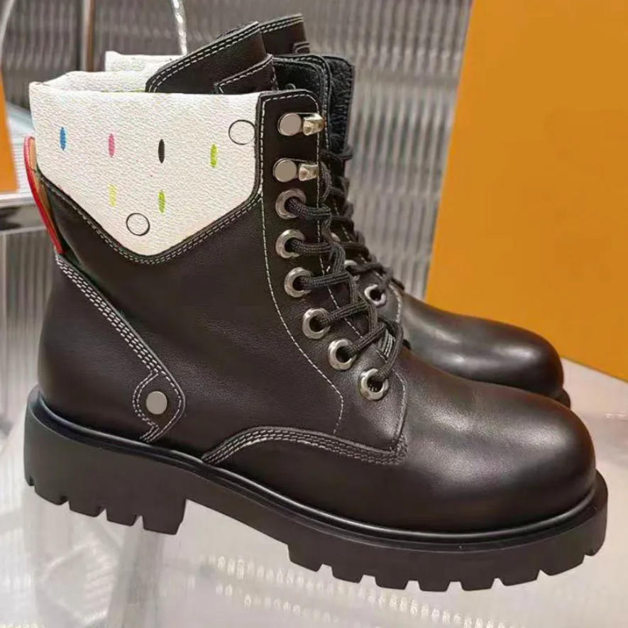 Remix Combat Boot Designer Mens Womens Spliced Printed High Top Boots With Gold Metal Eyelets Thick Tooth Pattern Thick Sole Retro Unisex Workwear B