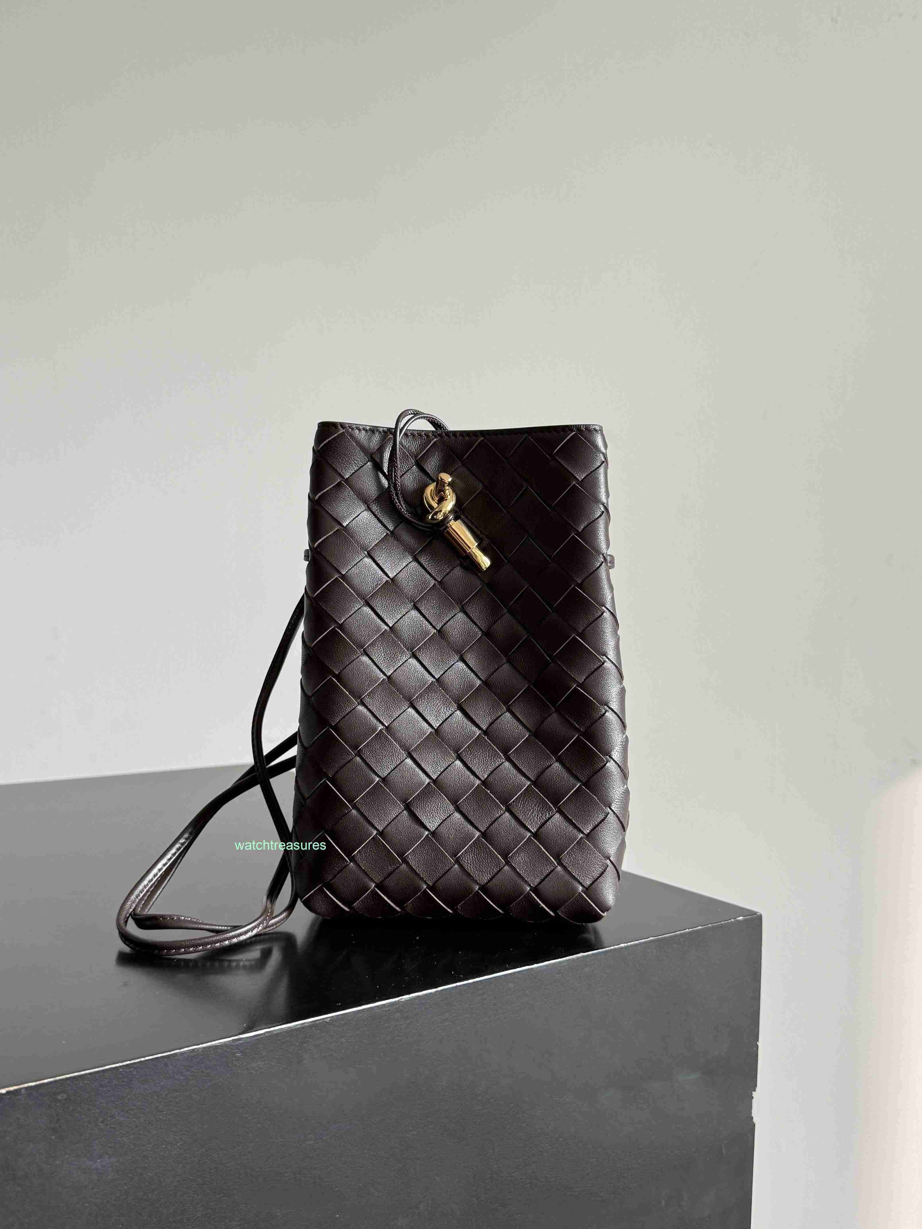 10a Top quality designer bag woven phone bag is a high-end trendy fashionable mini crossbody bag ES5R