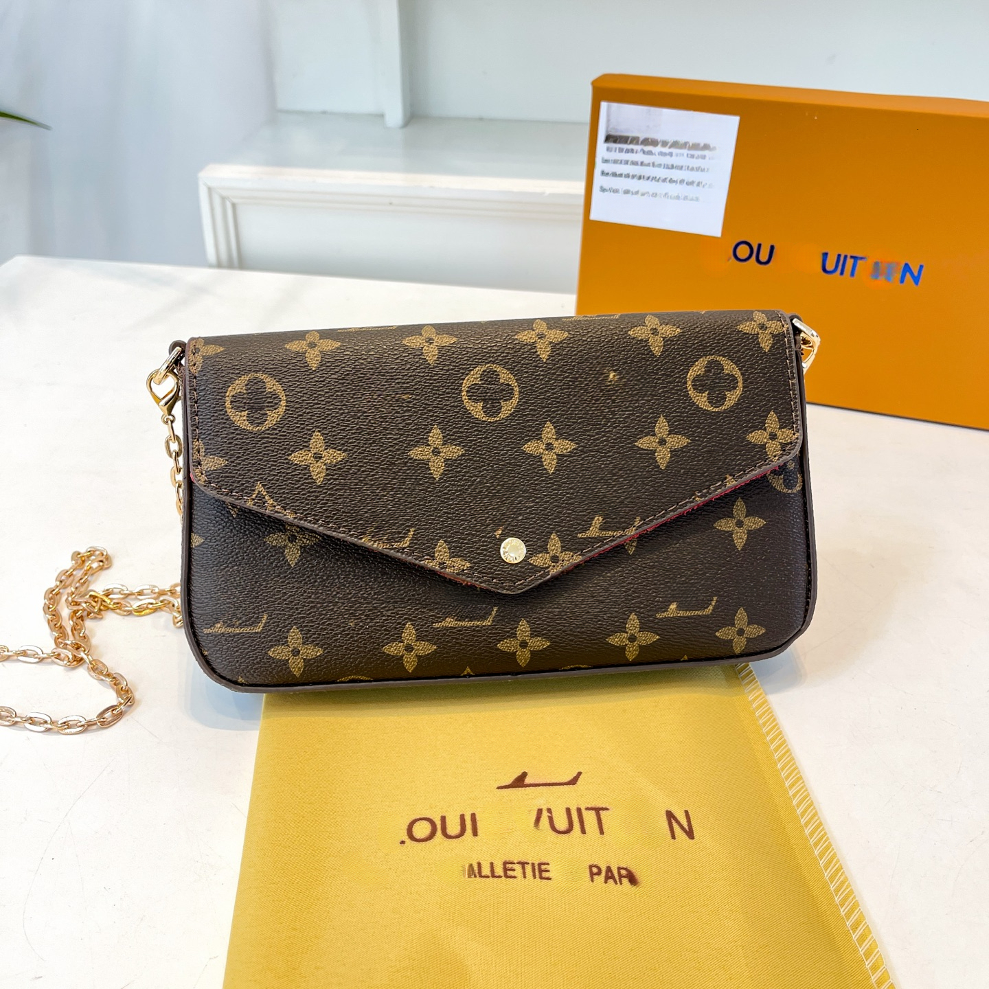 Free Shipping 2026 New Women Chain Crossbody Bag Vintage Brown Leather Small Shoulder Purse Classic Evening Party Handbag