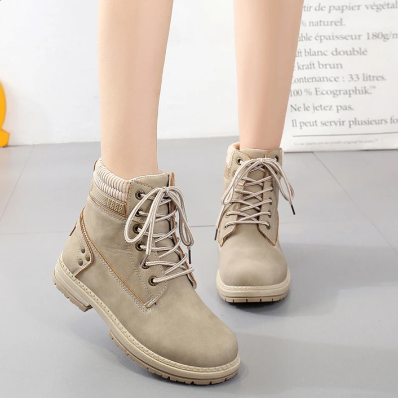 European and American n Short Boots Womens Flat Bottom Elevated Anti Slip Women Large 3642 Platform 260916