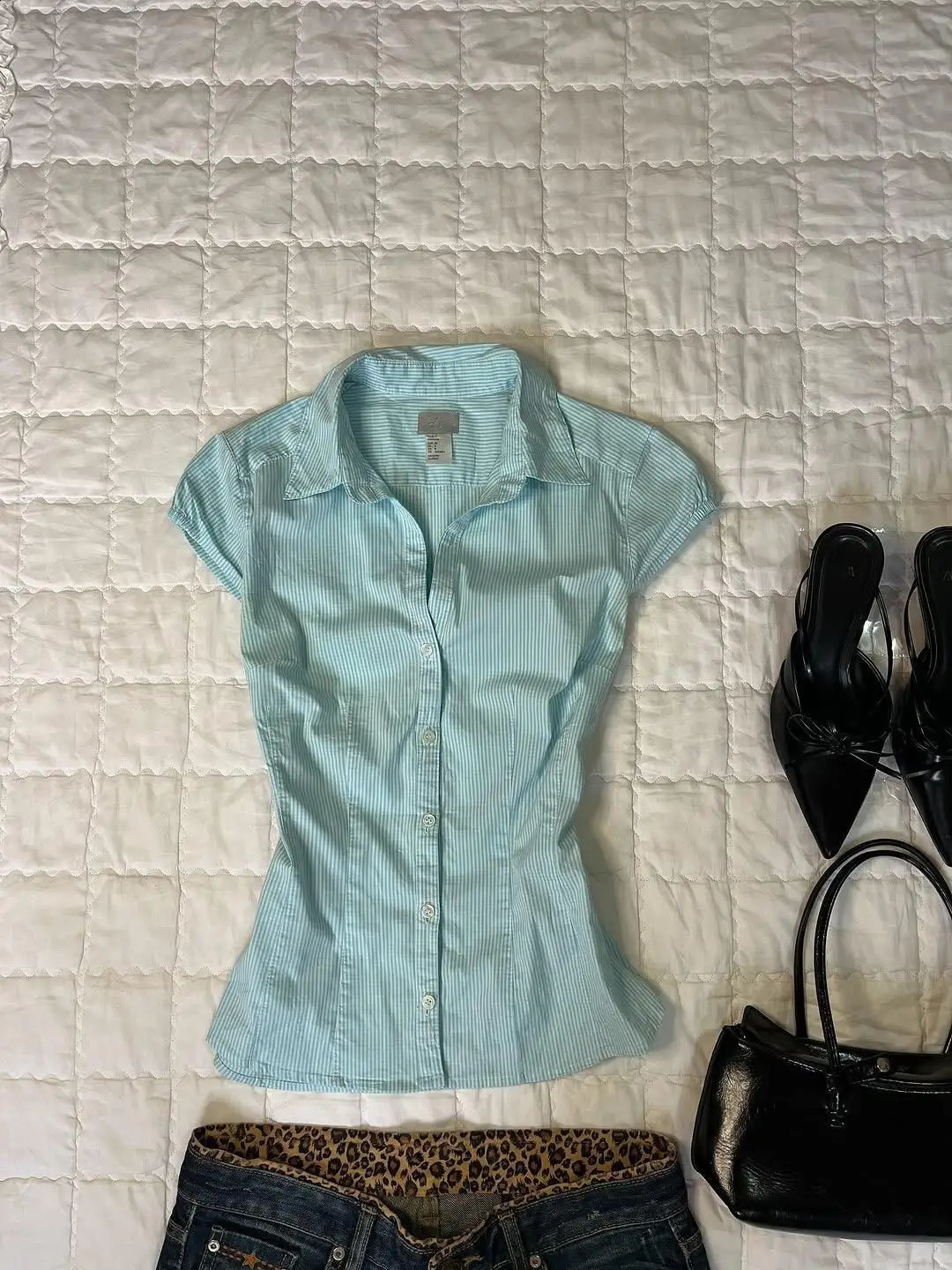 Vintage Slim Tshirt Y2k Short Sleeves Crop Top Punk Goth Basics Button 2000s Girl Korea Harajuku Women Emo Tee Summer Chic 260916