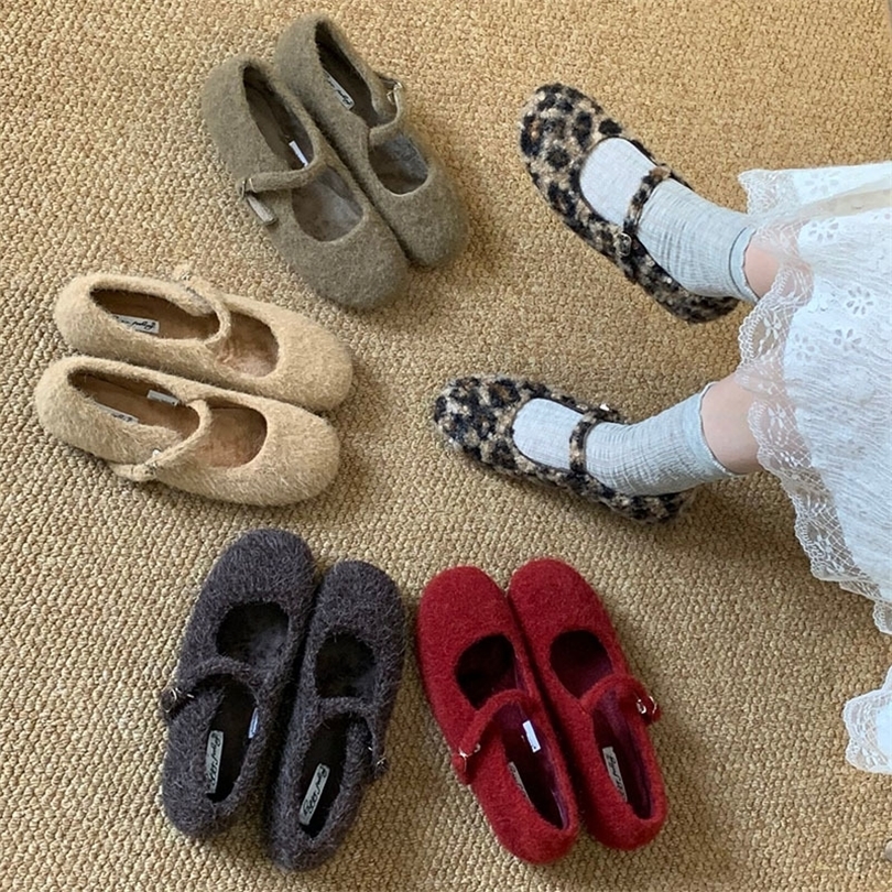 Autumn Winter Fashion Buckle Ladies Mary Janes Flat With Fur Shoes Soft Casual Female Ballet Flats Plush Shoes For Woman 260915