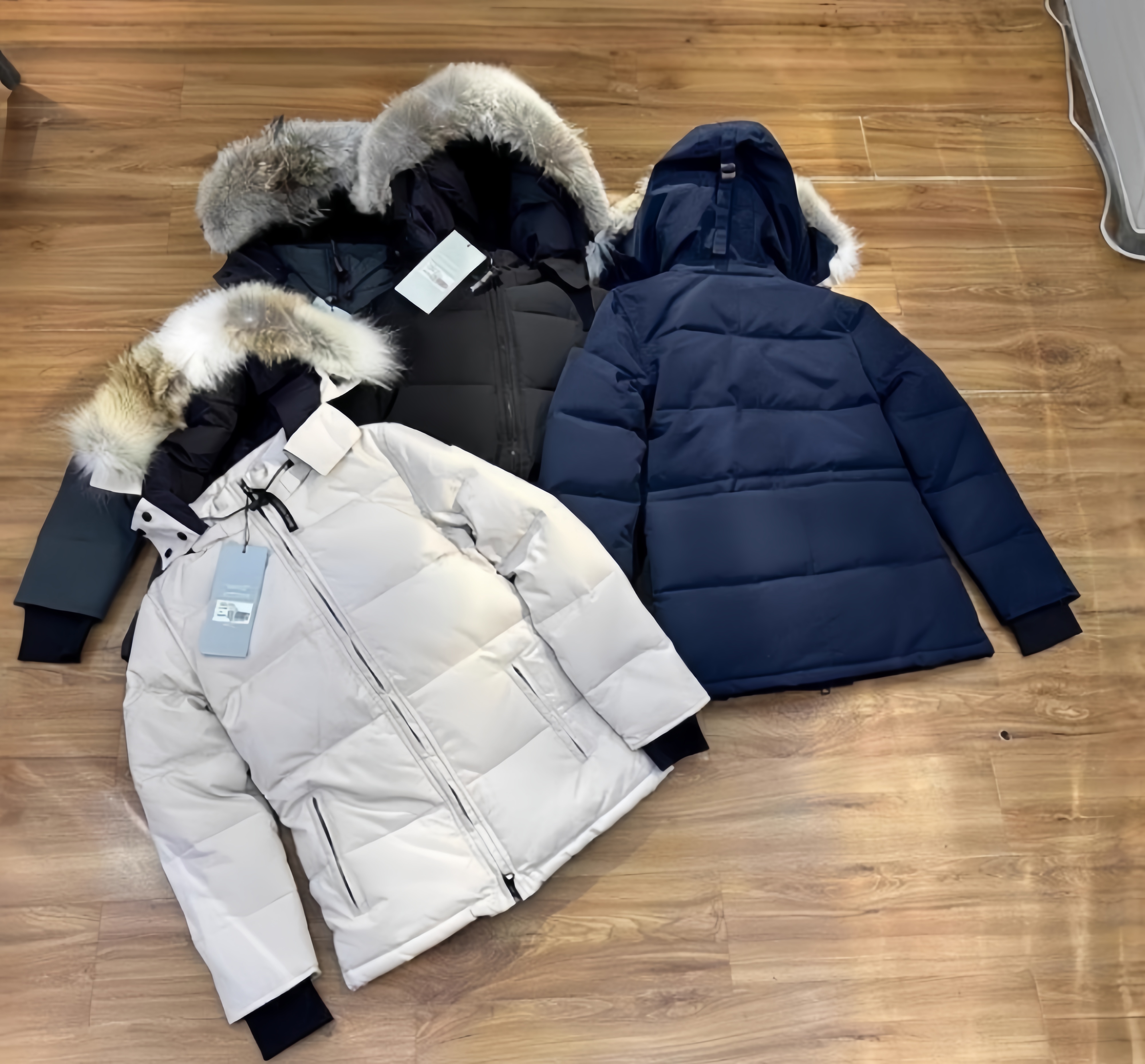 Designer womens puffer jackets winter parka coat with fur collar winter outdoor self-cultivation windproof waterproof large fur collar warm jacket w
