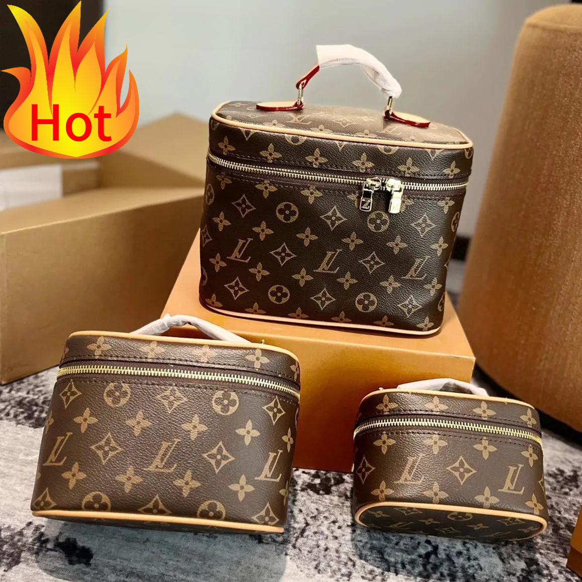 Makeup Bag Designer Bag Luxury Cosmetic Bag High Quality Women's Handbag Cowhide Shoulder Bag Toiletry Bag Fashion Cosmetic Bag Large Capacity
