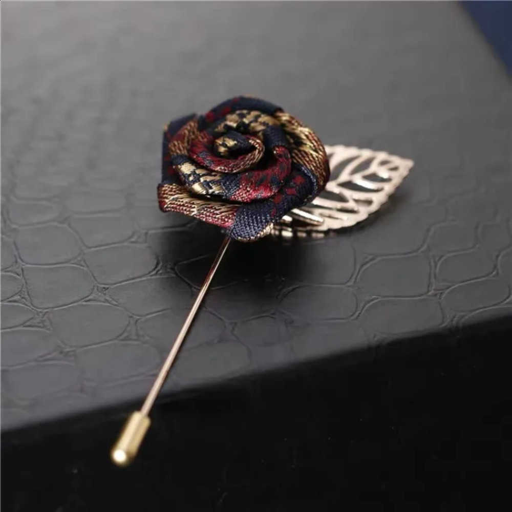 Style Personality Suit British Corsage Brooches Men's Fashion Banquet Dress Accessories Korean Fabric Rose Brooch Pins Jewelry J260915