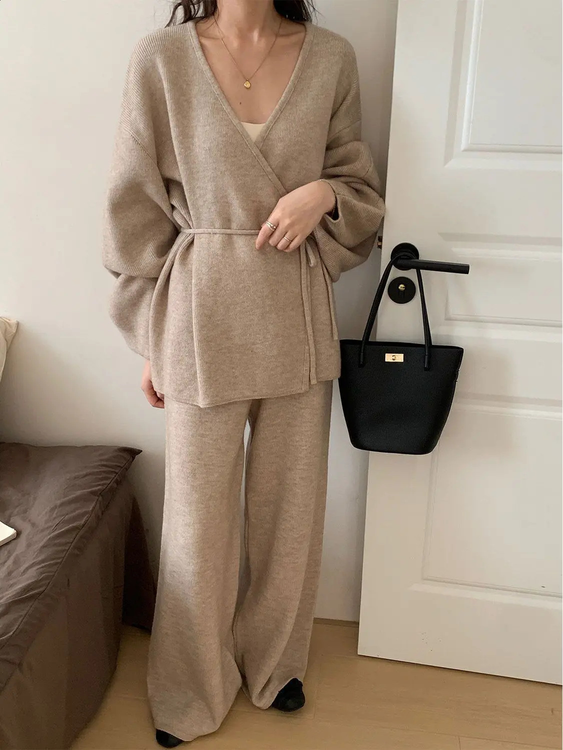 Sweater Set Women's Loose Outer Wear Lazy Style Winter Lace-up Knitted Jacket Cardigan Wide-leg Pants Two-piece Set 260916