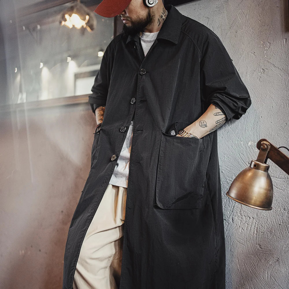 Maden Men's Black Balmacaan Coat Single-Breasted Collar Mid-Length Windproof Overcoat for Spring and Fall Commuter Trench Coat 260916