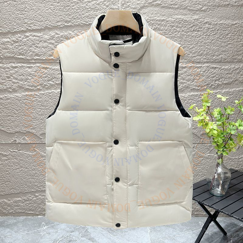 Designer Fashion Men Women CG Jacket Downsuit Youth Street Super Cool Big Pocket Warm Fashion Daily Wear Downsuit 2026 New 7c6