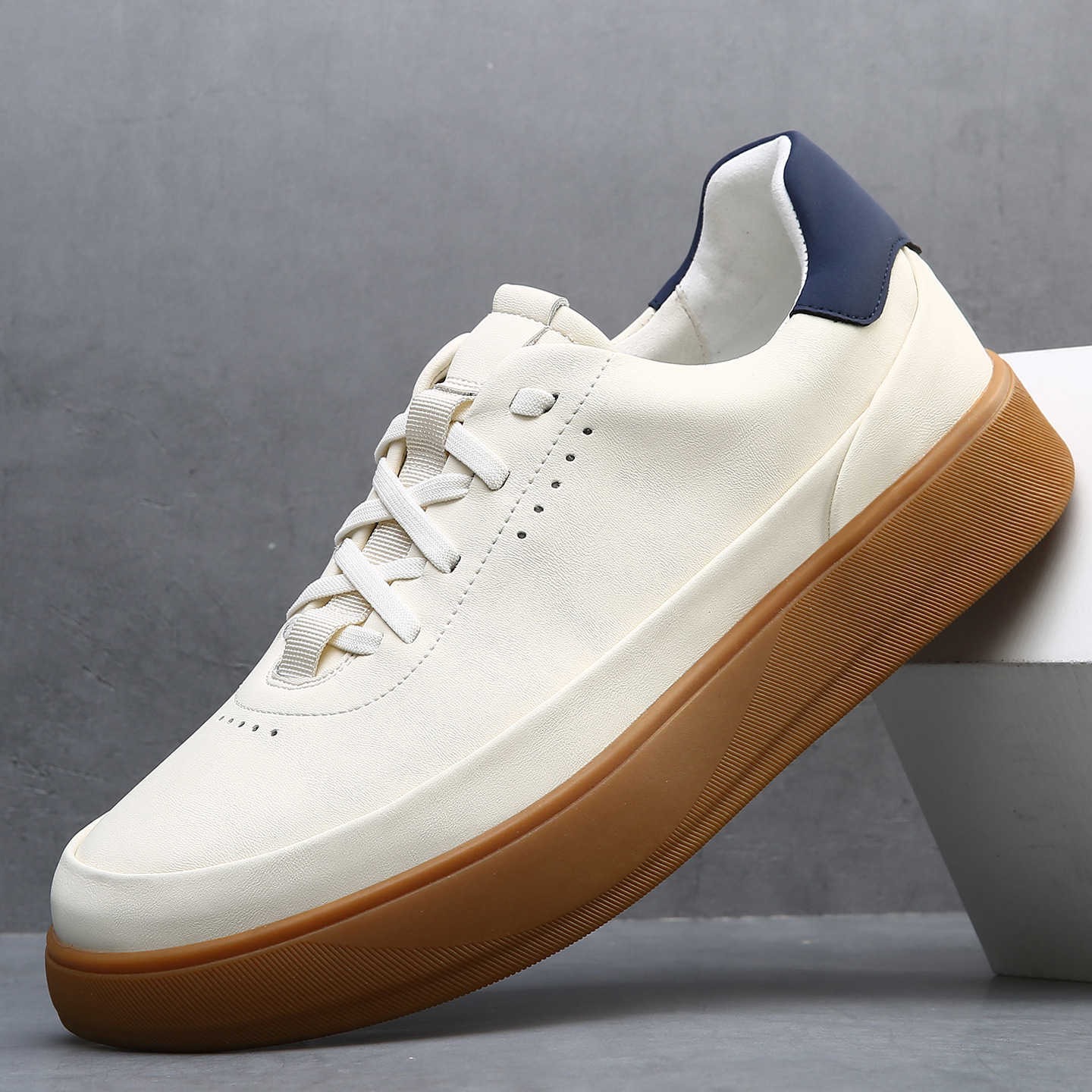 Men's shoes new spring model genuine leather men's sneakers German training shoes soft sole breathable non-stuffy lightweight casual shoes