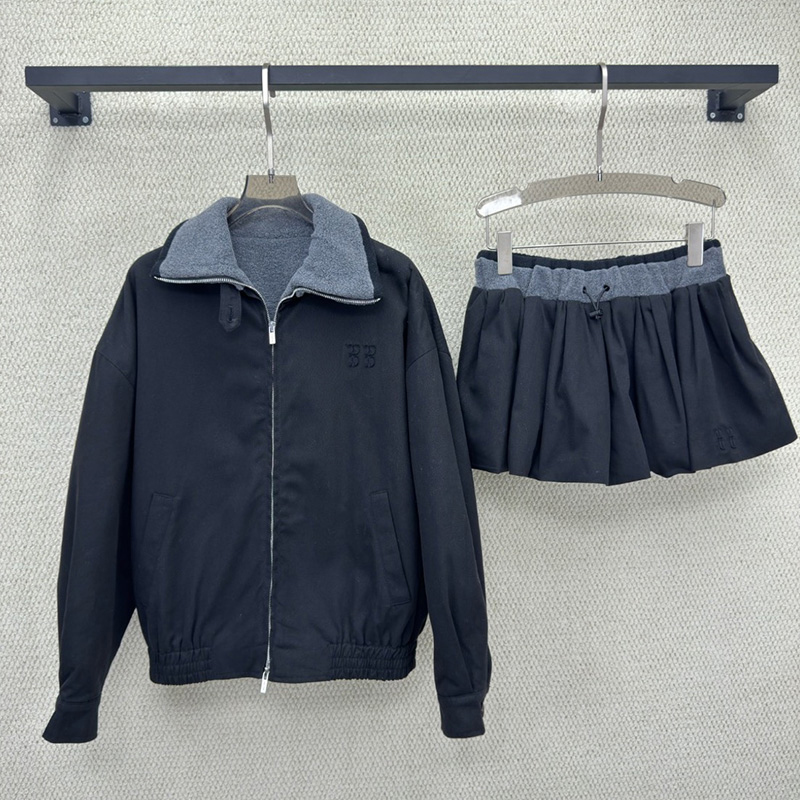 Autumn Women Jacket Mini Skirt Outfit Designer Embroidered Plush Lapel Coat Pleated Skirt Set Retro Brand Street Versatile Short Skirt 2 Piece Sets