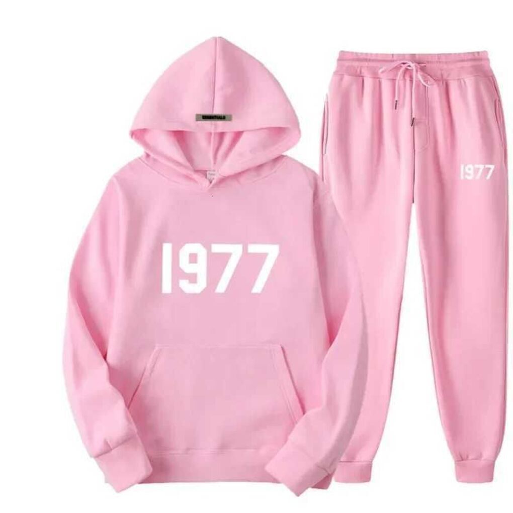 Essential 1977 Man Tracksuit Designer Essss Sportswear Two-Piece Set, Long Style, Loose Fit, Trendy Brand, Printed Design, Sporty And Casual Sporrt