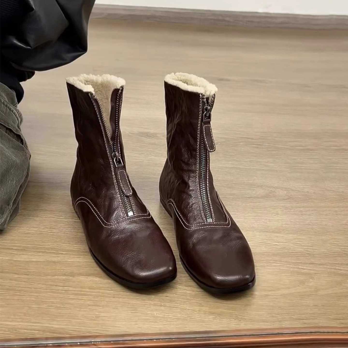 square British toe style short boots for women 2026 new style with plush warm front zipper fashionable boots D260916