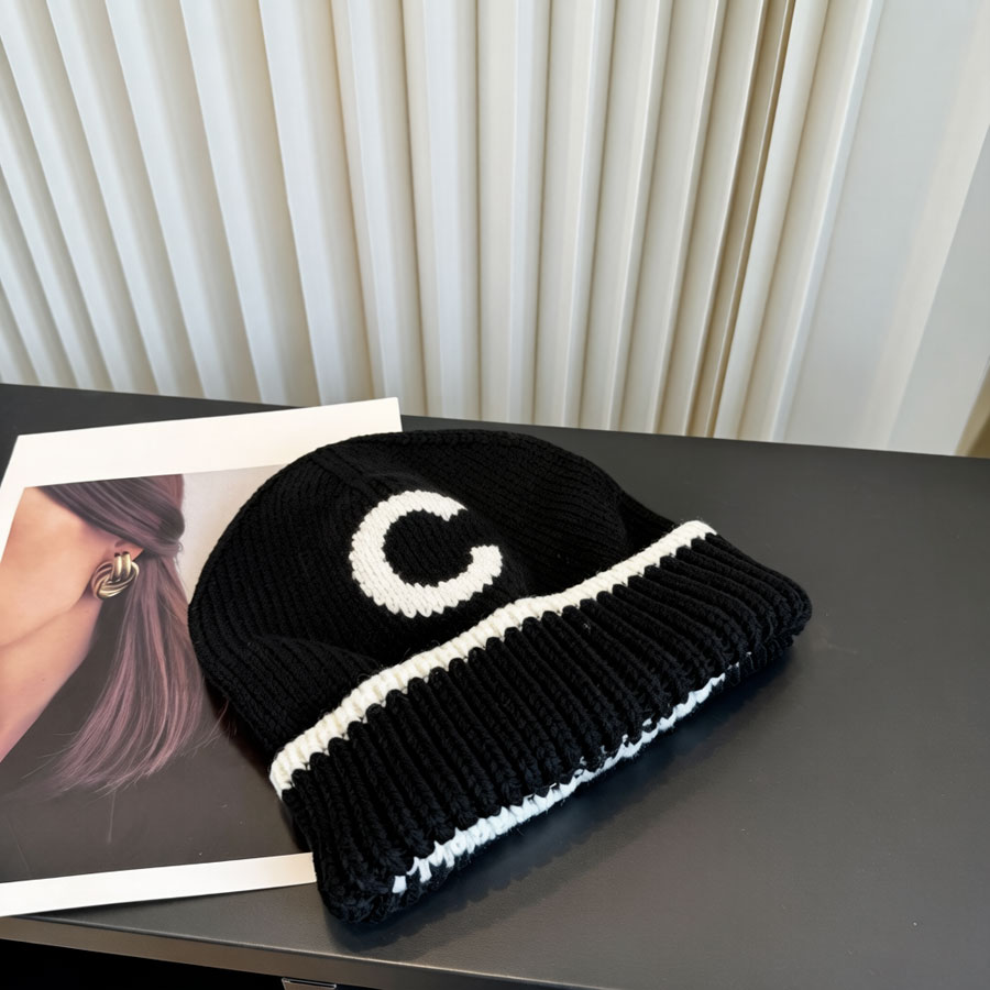 Bonnets de créateurs Femmes Lettre Modèles Tricot Cap Hommes Bonnet Tricot Chapeau Casquettes Dôme Cap Protéger Les Oreilles Coupe-Vent Garder Au